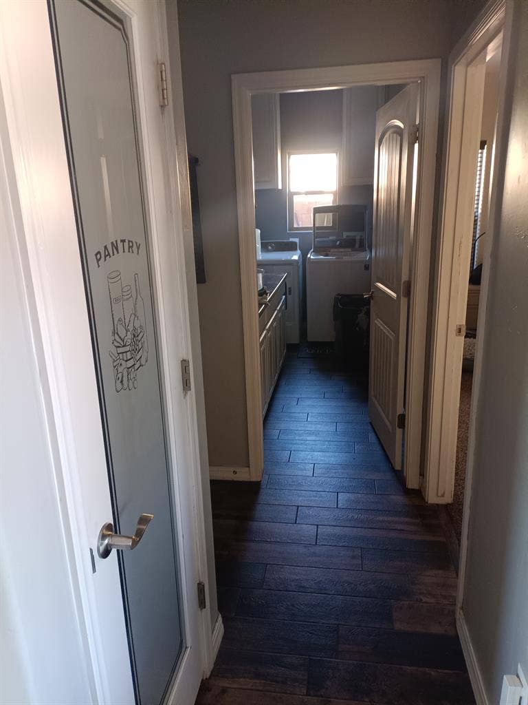 Room for rent in nice neighborhood