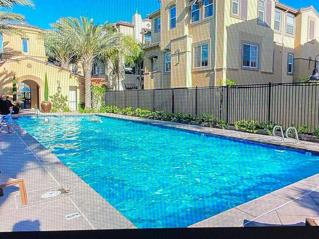 Central to La costa and San marcos.