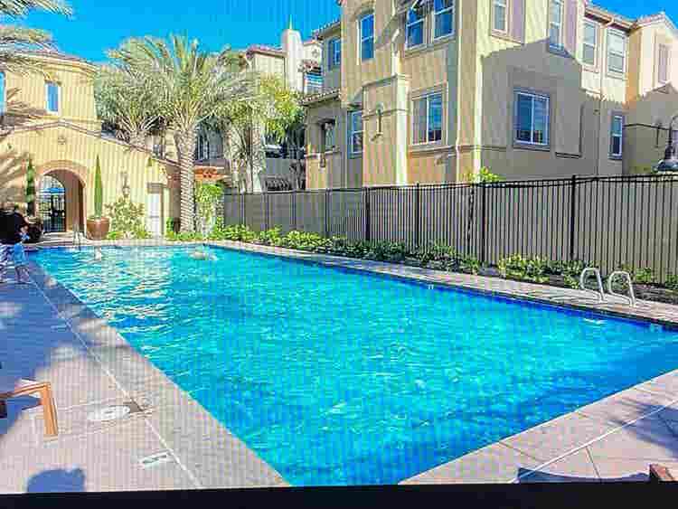 Central to La costa and San marcos.