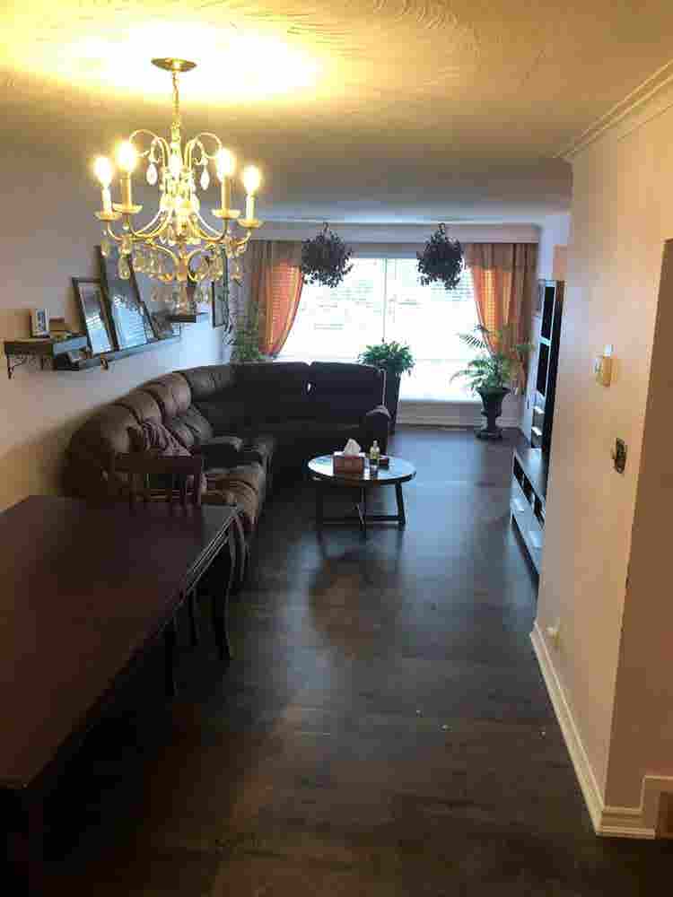 Room in a house for rent-girls only