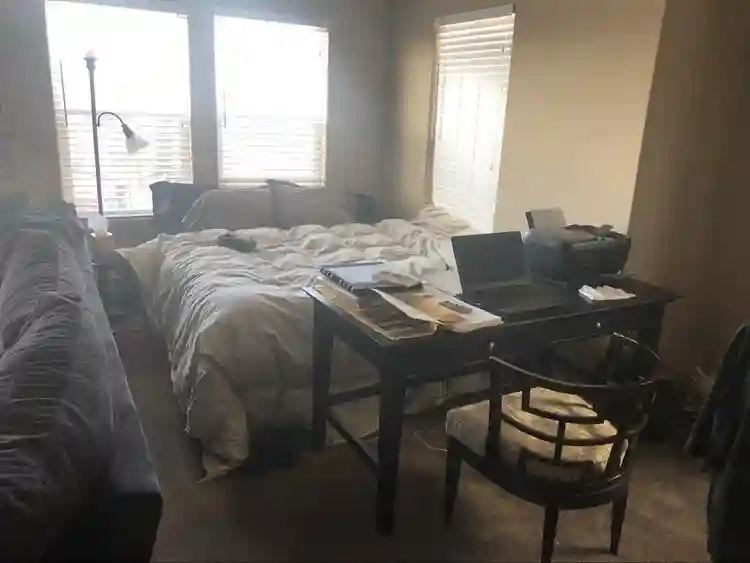 Huge
Studio Apart Private Roof Deck