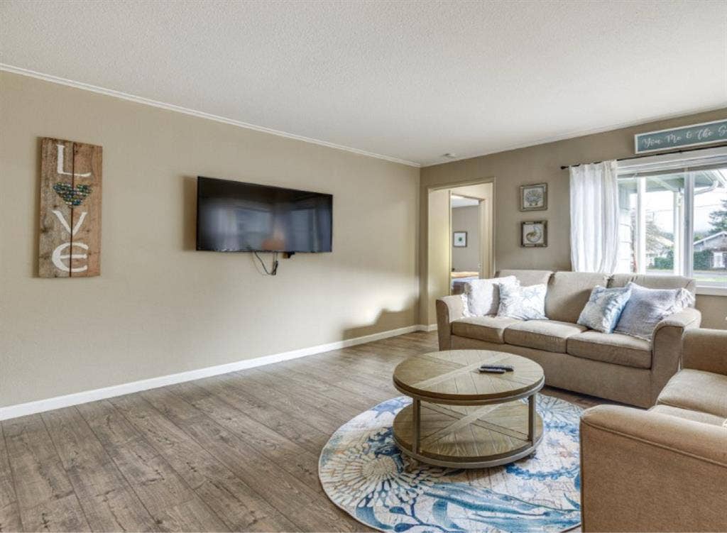 Looking one roommate or rent home