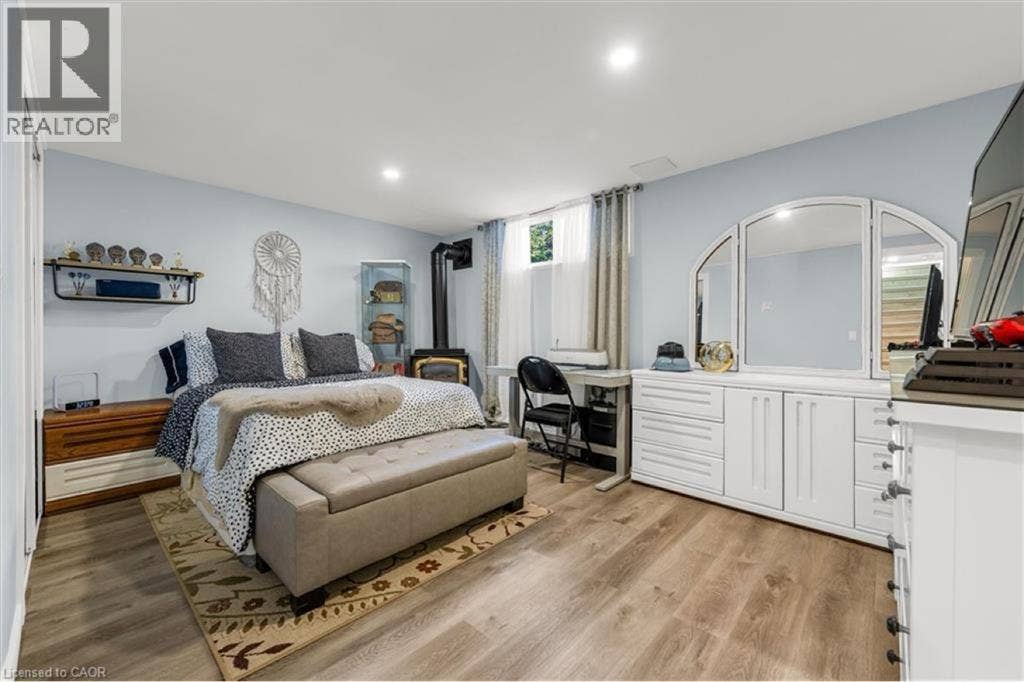 Shared Room For Females Only.