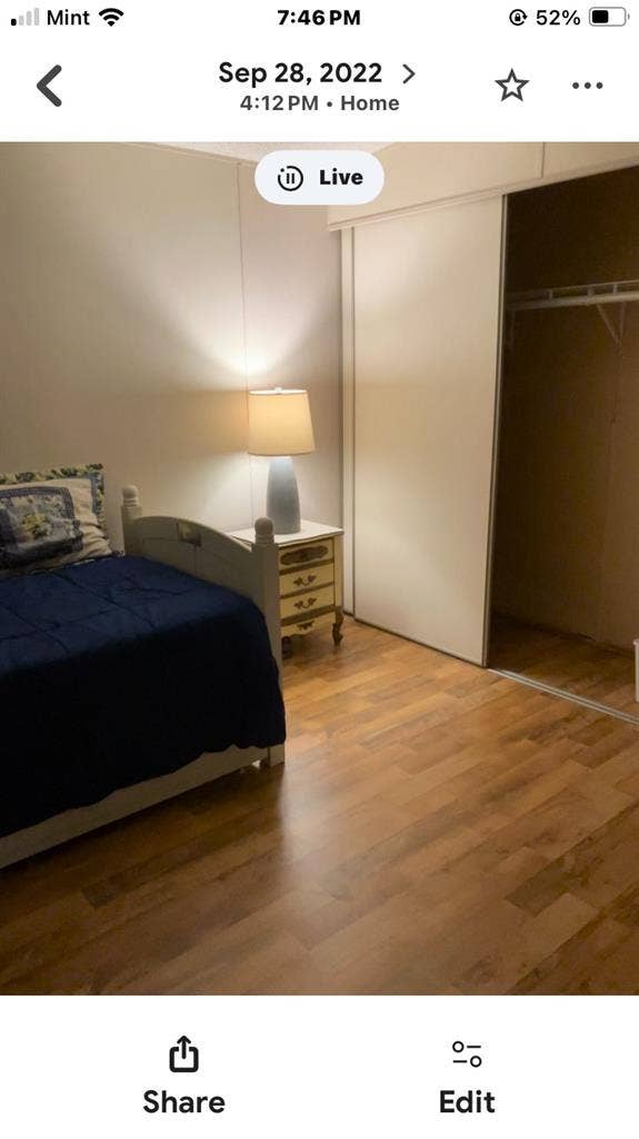 Furnished Queen Room /Private Bath