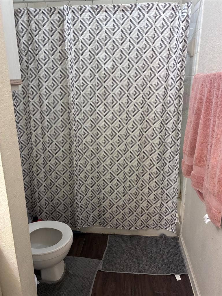 Sublease -$ utilities included