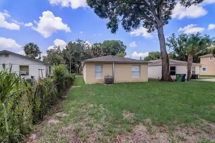 6 BR in Tampa