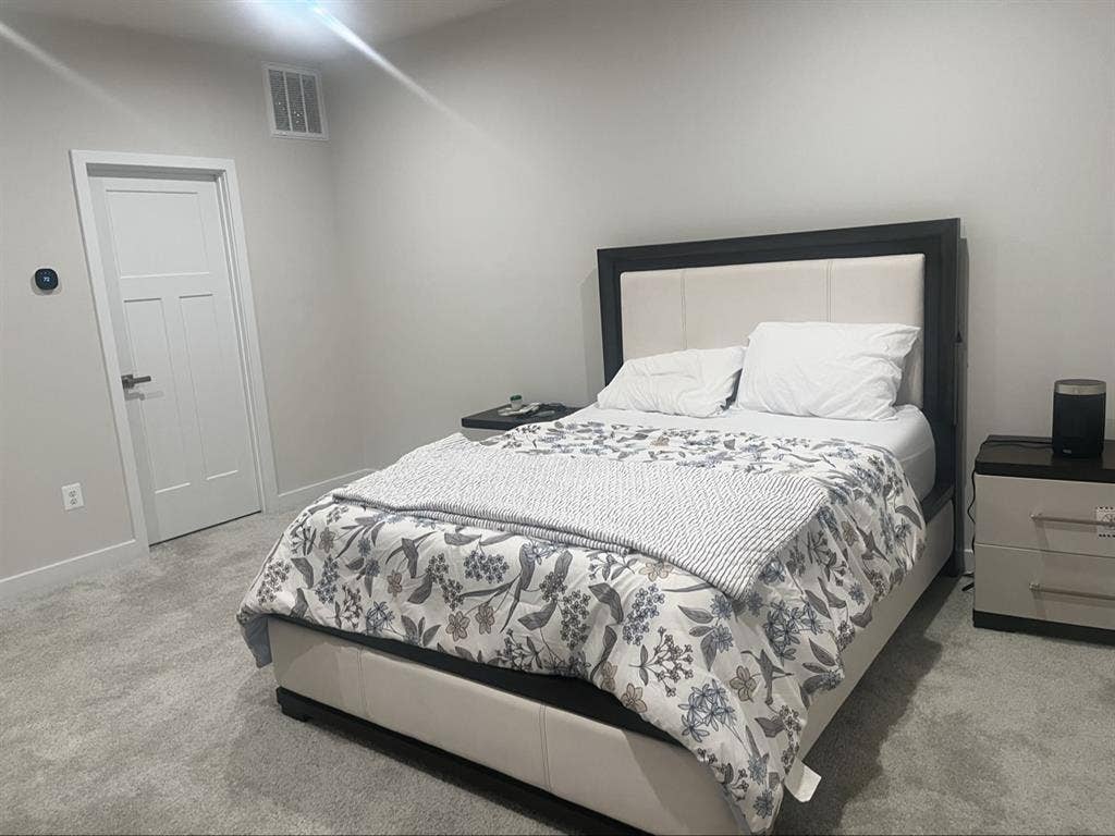 Large Master’s
suite