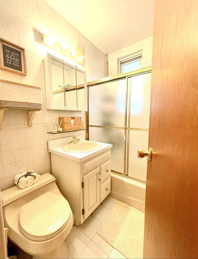 Prime area in the heart of Astoria