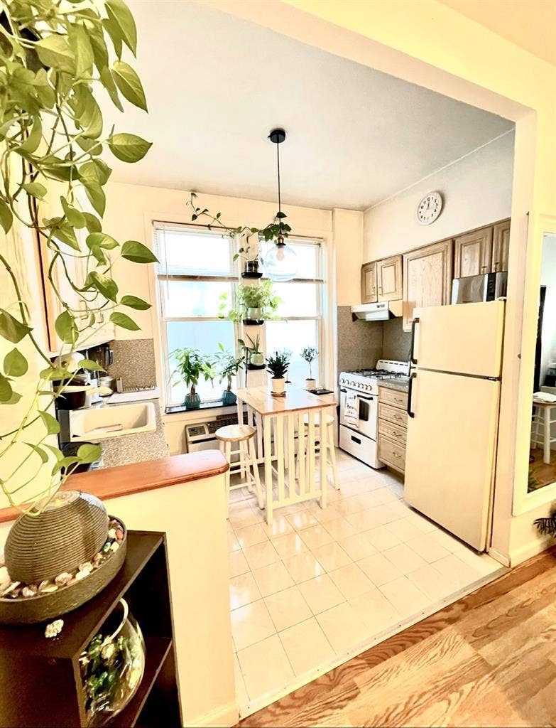 Prime area in the heart of Astoria