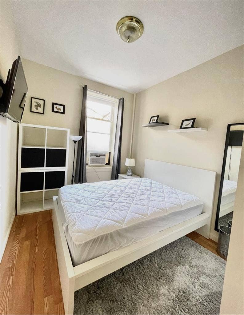 Prime area in the heart of Astoria