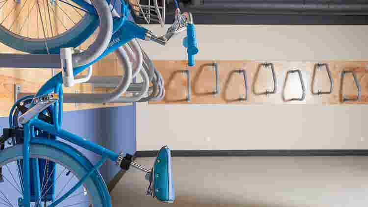 private bed&bath in a huge B