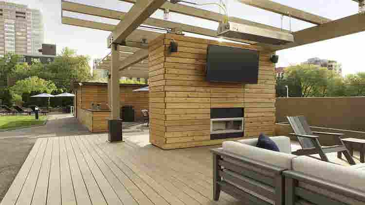 private bed&bath in a huge B