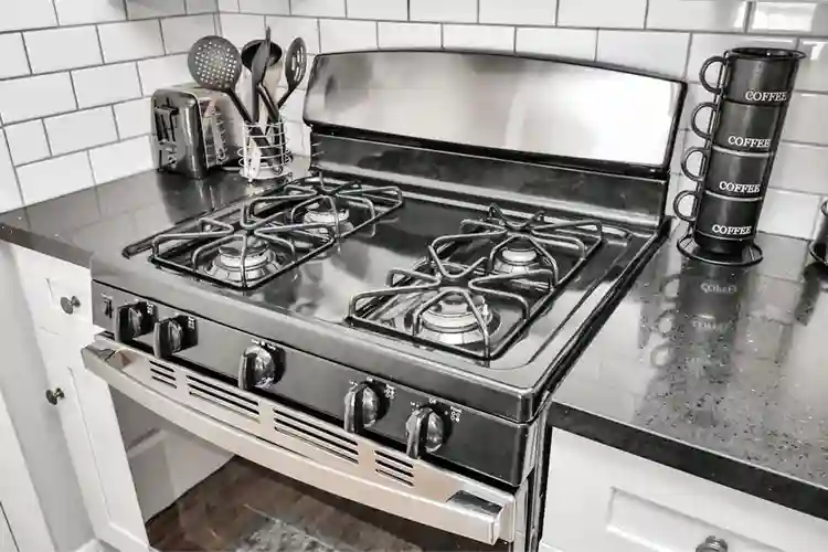 Montrose studio apartment for rent