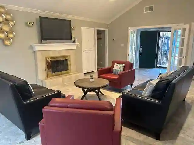 5 BR in Dallas