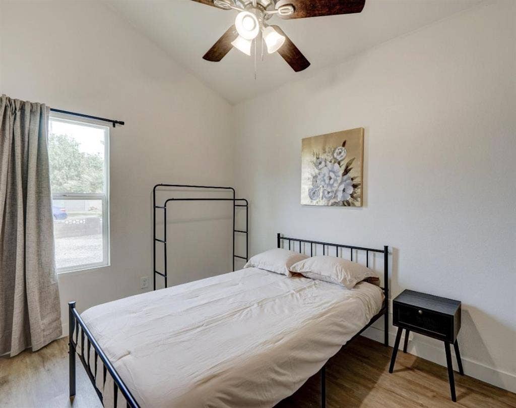 8 BR in Round Rock