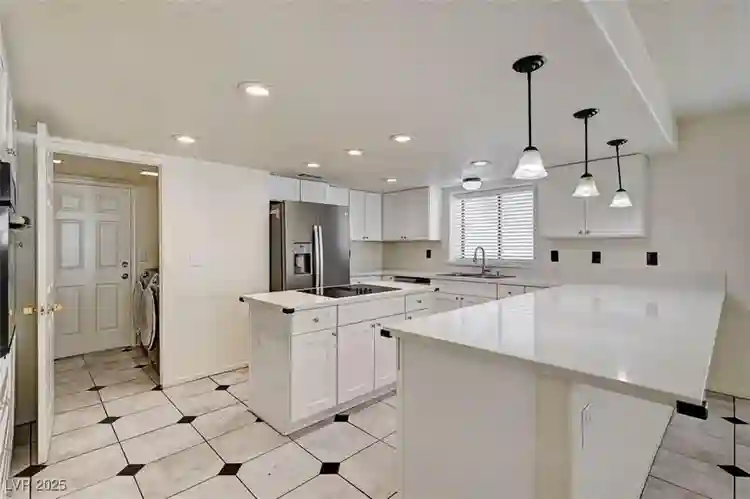 2 BR in Las Vegas