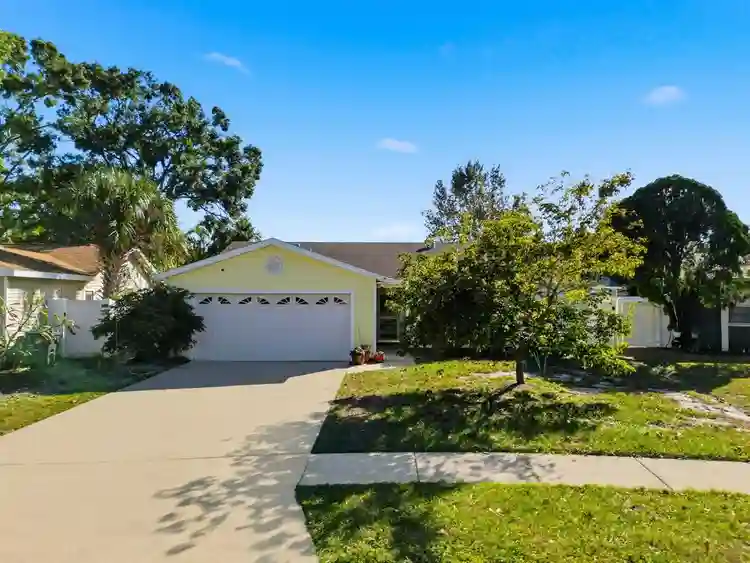 2 BR in Oldsmar