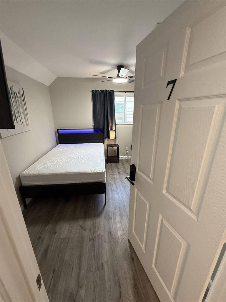 10 BR in Houston