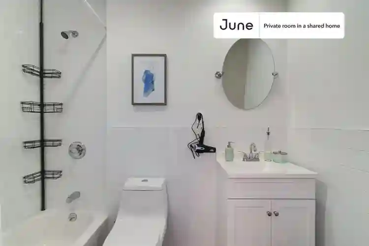 4 BR in New York City