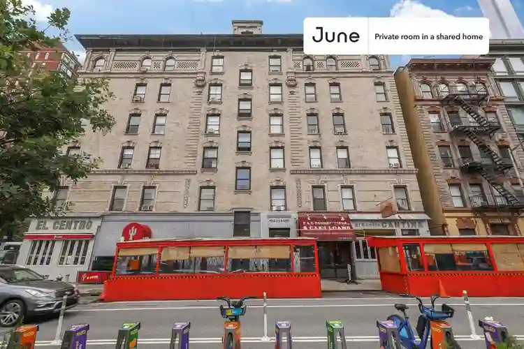 2 BR in New York City