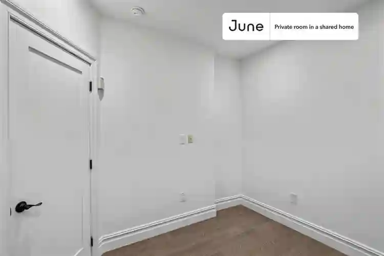 2 BR in New York City