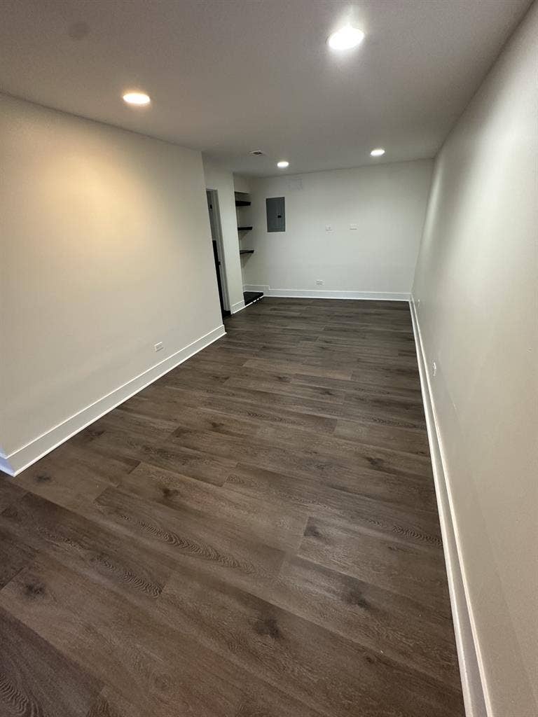 Fully furnished basement large room