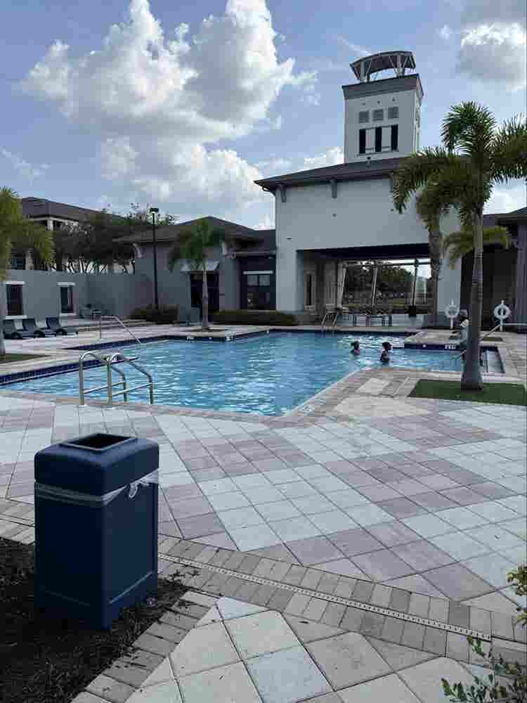 Room for Rent for Men or women.