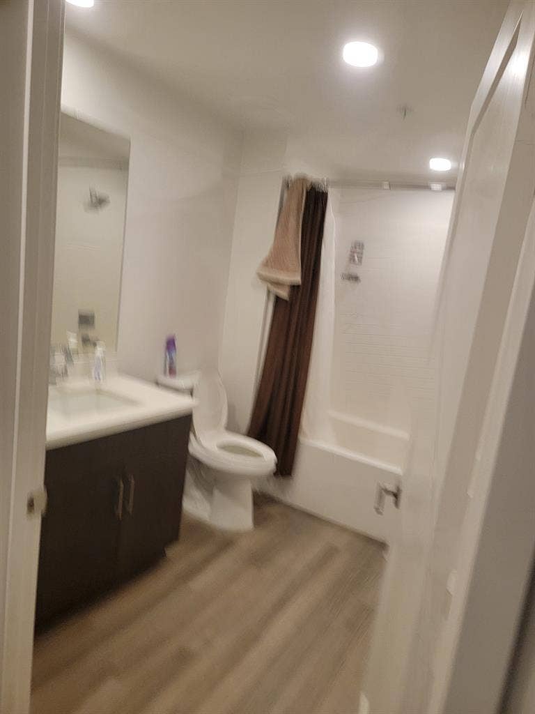 Take on lease for modern apartment!