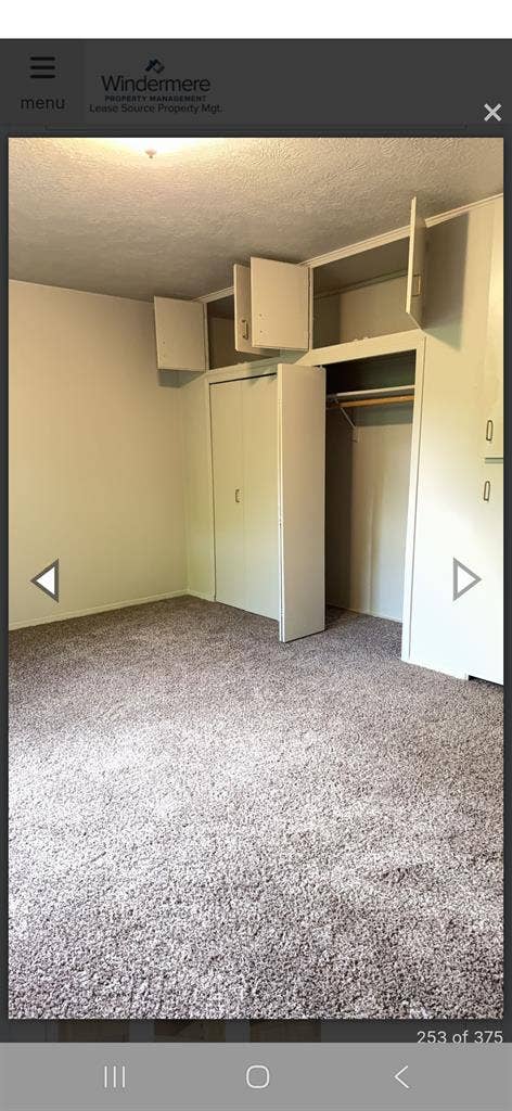Looking for roommate to move in Dec
