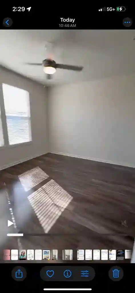 1 master bed and bath in bedroom