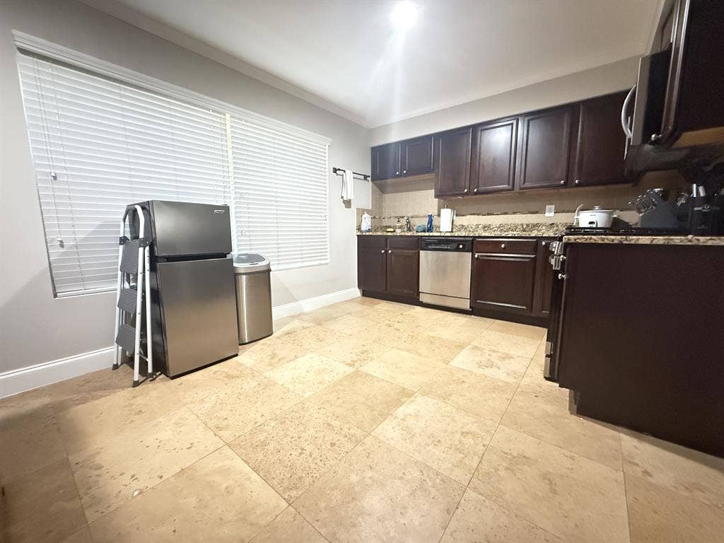 Room Available Move-In Ready!