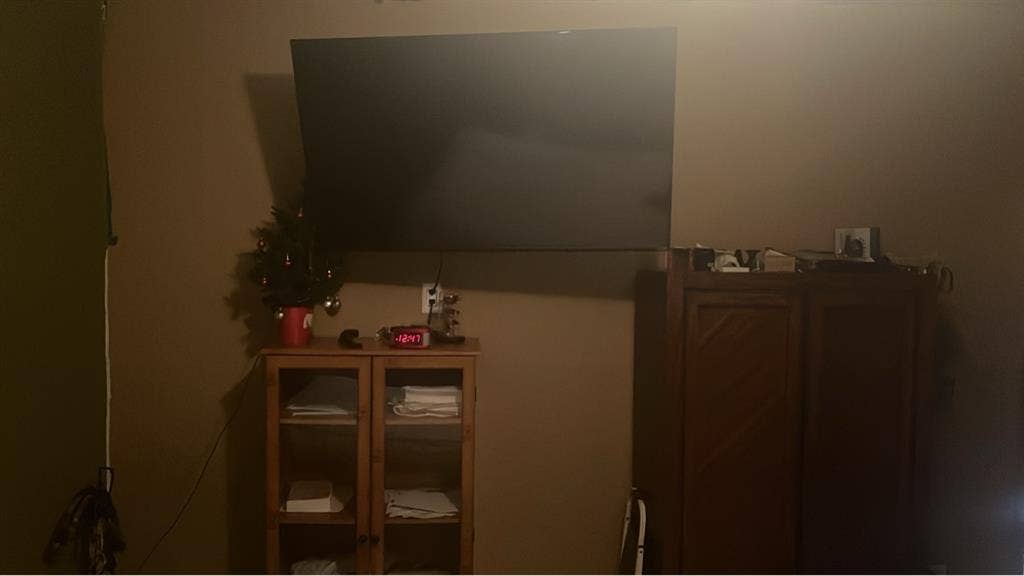 “ Seeking Female Roommate- RentFree