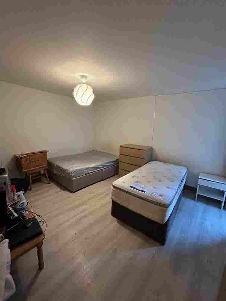 🌟 Cosy shared room