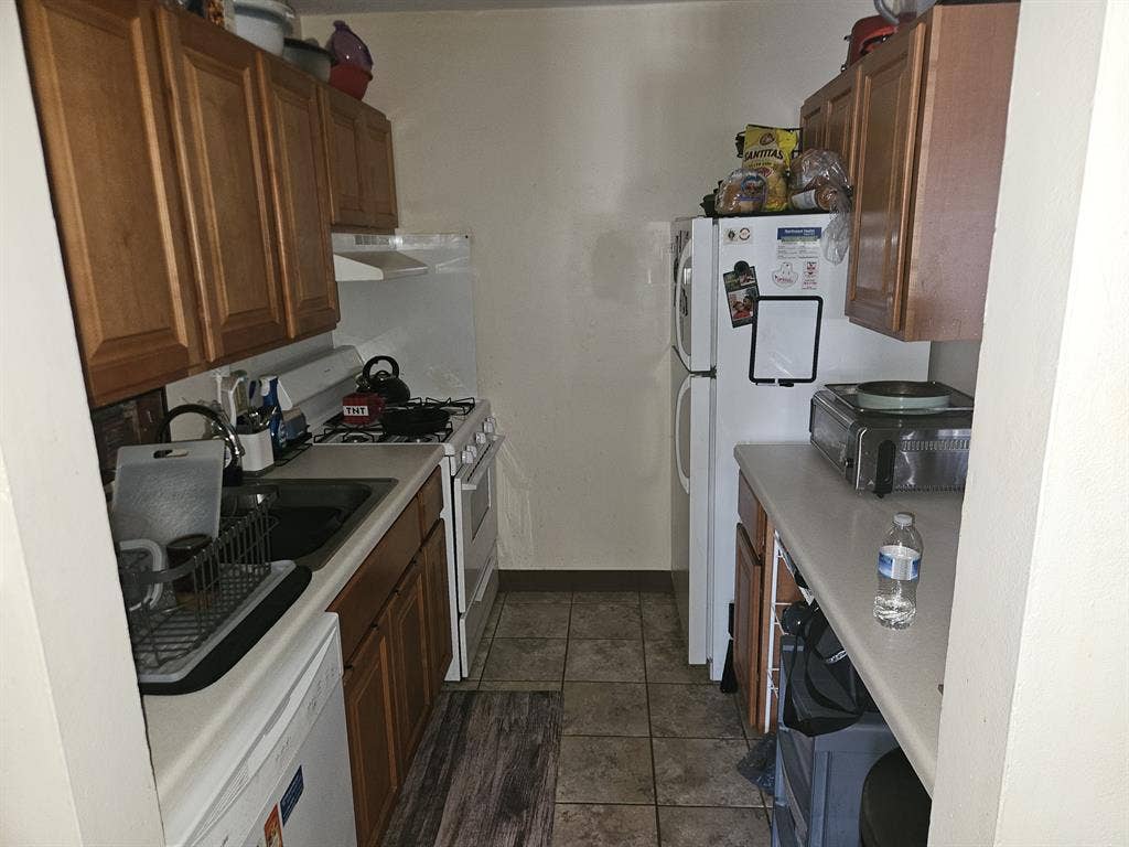 Private Room in Shared Apartment