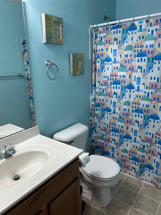 Private furnished room 1st Floorr