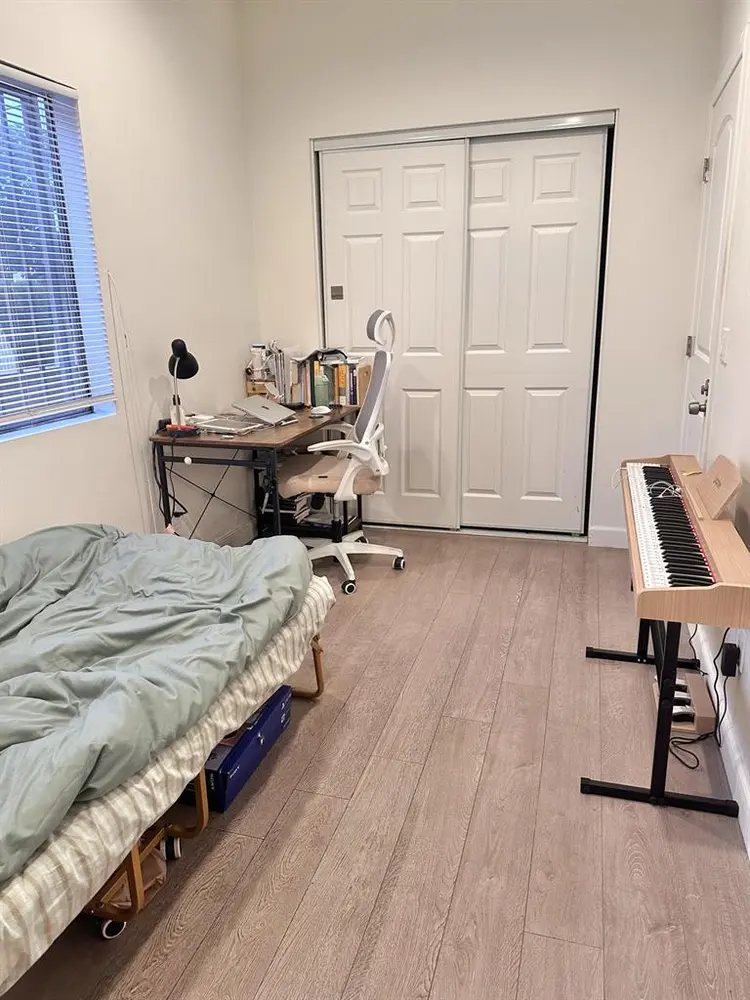 Private room and bath USC