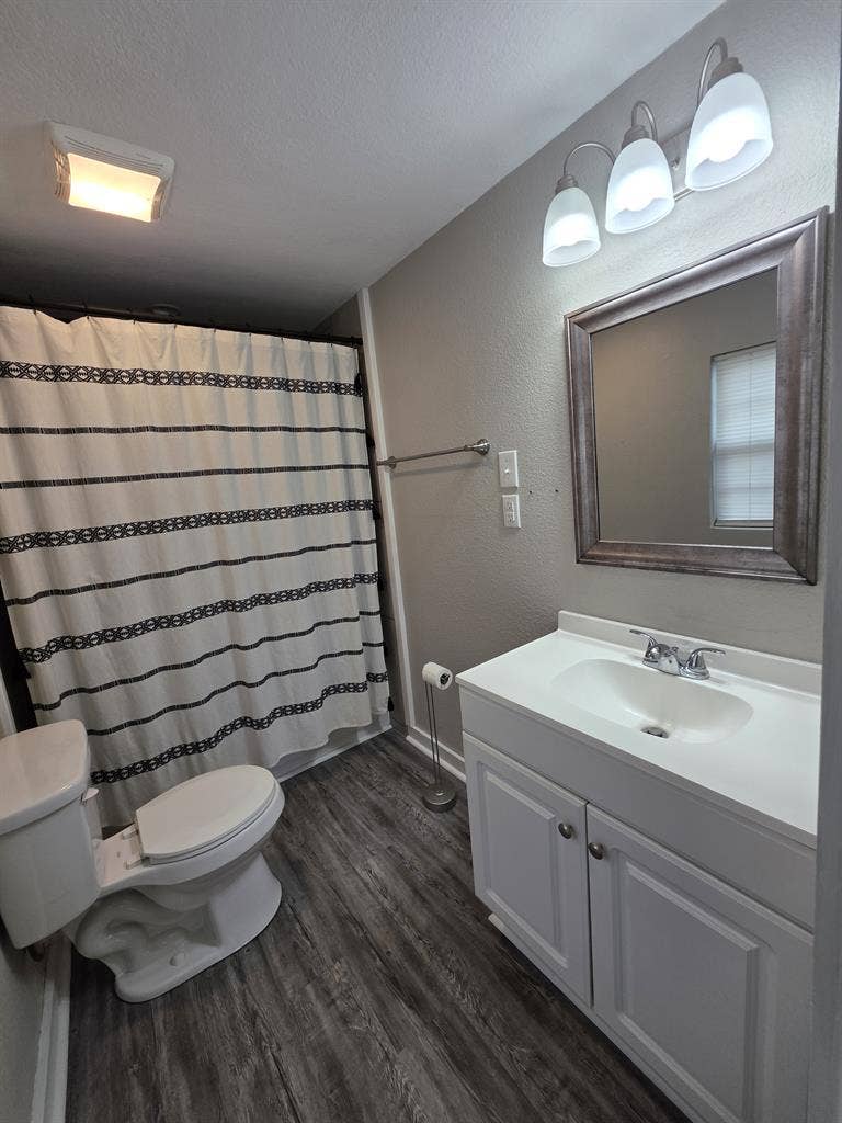 Quiet, Cozy & Clean Temp. Housing!