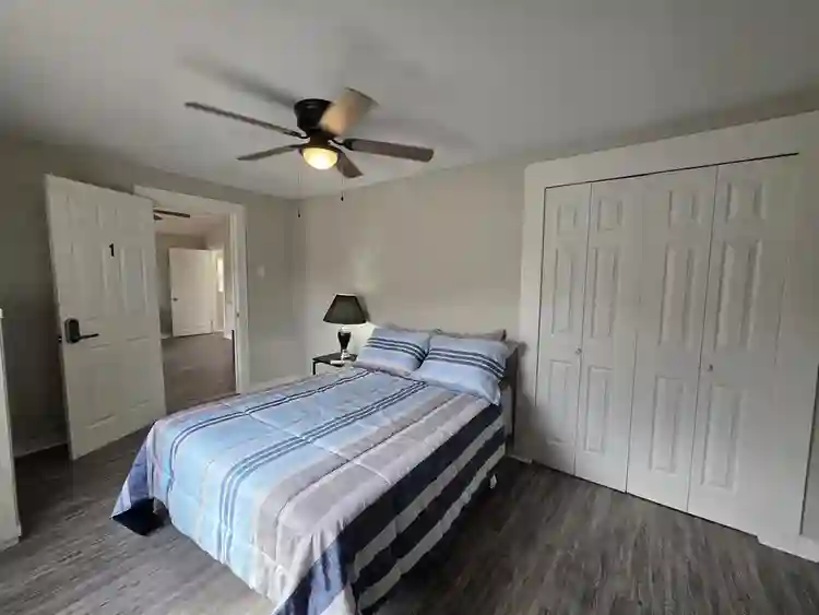 Quiet, Cozy & Clean Temp. Housing!