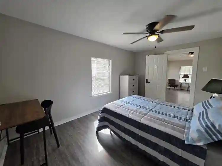 Quiet, Cozy & Clean Temp. Housing!