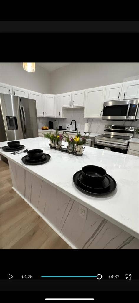 Room for rent 3 mins from UC