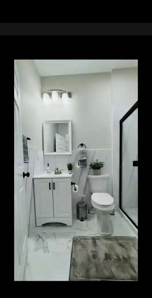 Room for rent 3 mins from UC