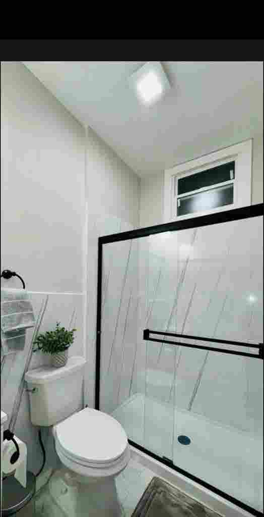 Room for rent 3 mins from UC