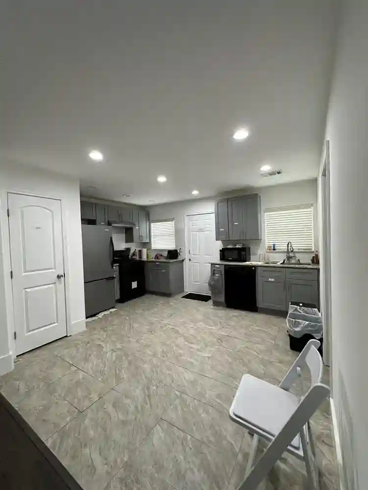 6 BR in Atlanta