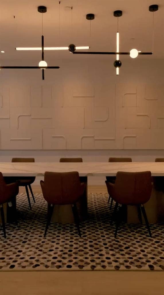 3 Beds 2 Baths Townhouse