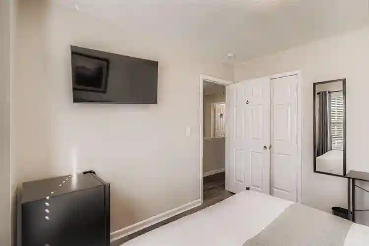 4 BR in Charlotte