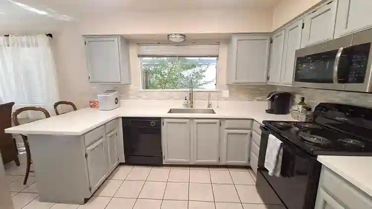 4 BR in Houston