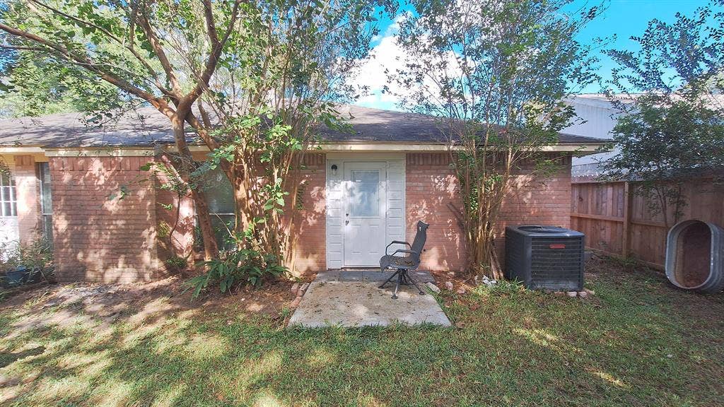 4 BR in Houston
