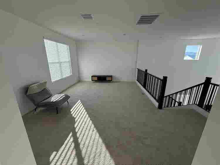 Private room and bathroom