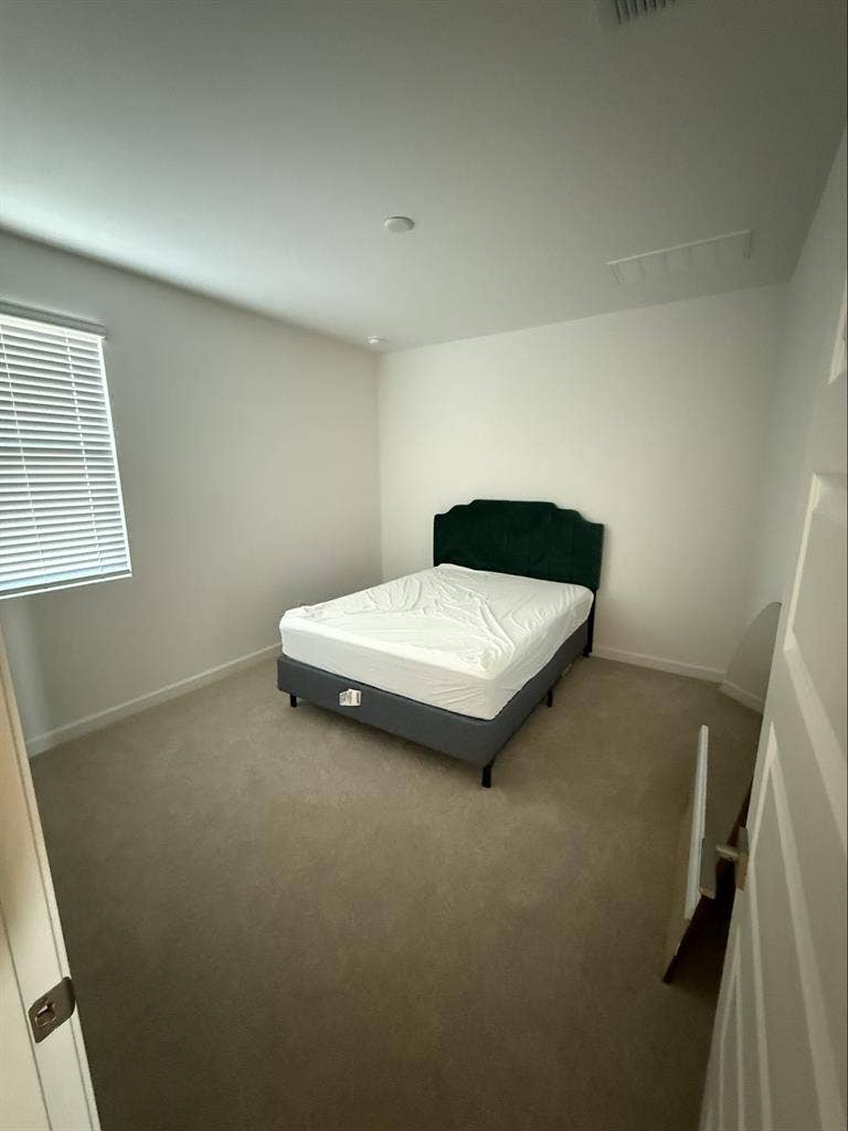 Private room and bathroom