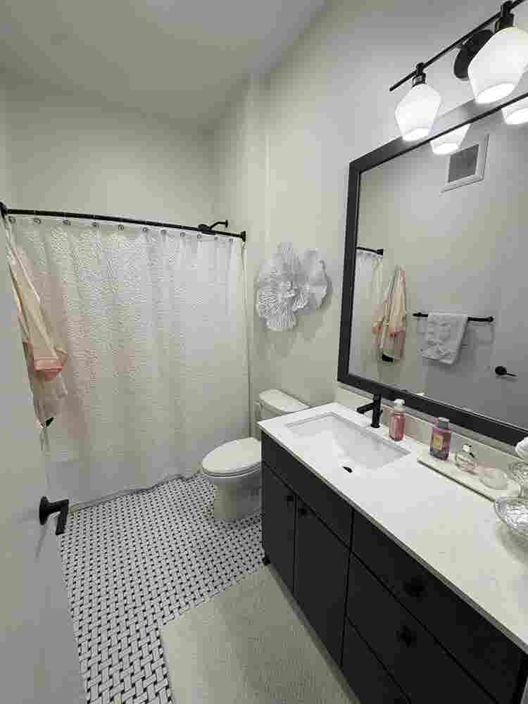 SUBELT NEEDED. FIRST MONTH FREE!!!